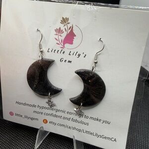 Handmade‎ Crescent Moon Earrings Black